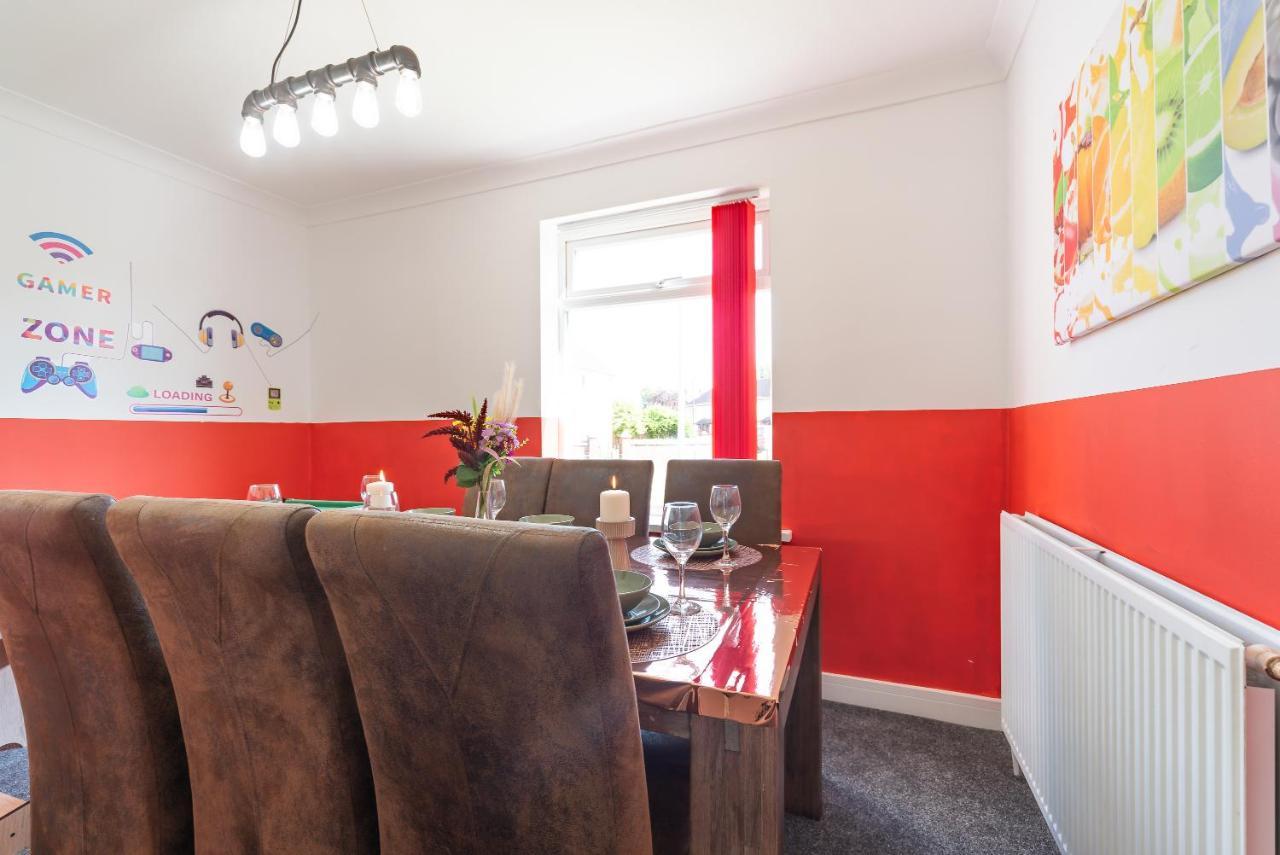 Aseda 4 Bedroom Private Parking, Game Zone -Pool Table, Garden Home 赫尔河畔京士顿 外观 照片