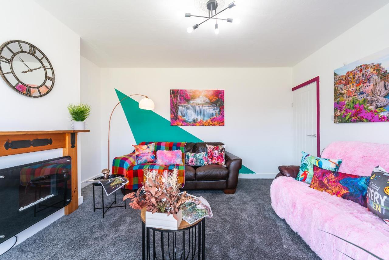 Aseda 4 Bedroom Private Parking, Game Zone -Pool Table, Garden Home 赫尔河畔京士顿 外观 照片