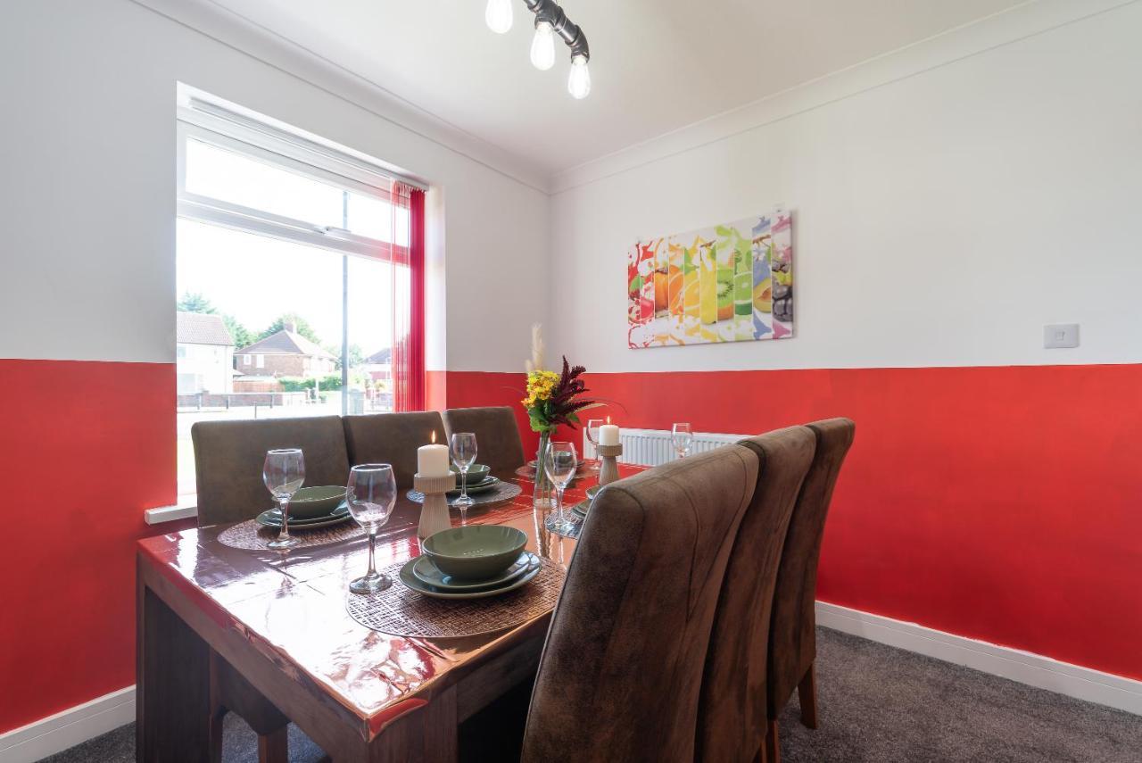 Aseda 4 Bedroom Private Parking, Game Zone -Pool Table, Garden Home 赫尔河畔京士顿 外观 照片