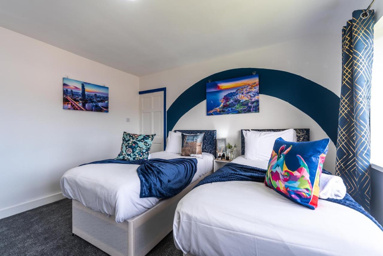 Aseda 4 Bedroom Private Parking, Game Zone -Pool Table, Garden Home 赫尔河畔京士顿 外观 照片